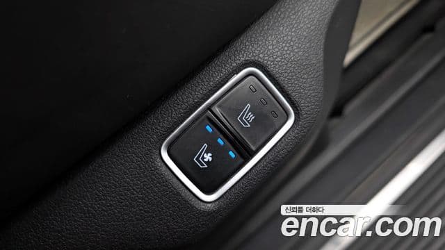 Hyundai Staria 2021 — Фото 19/20