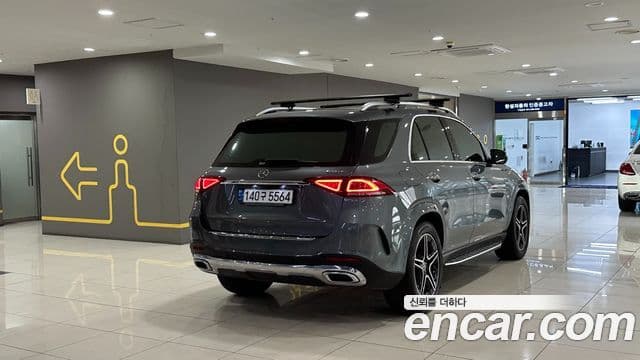 Mercedes-Benz GLE-Class 2021 — Şəkil 4/19