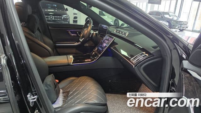 Mercedes-Benz S-Class 2021 — Photo 14/17