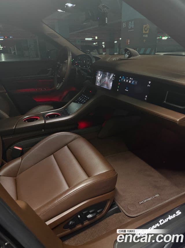 Porsche Taycan 2021 — ფოტო 6/11