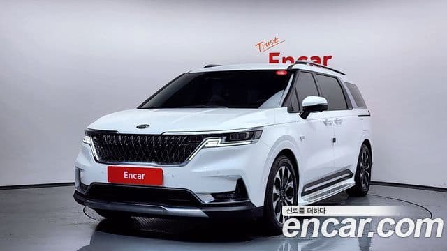 Kia Carnival 2021 — Фото 1/20