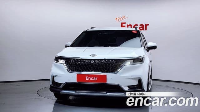 Kia Carnival 2021 — Фото 3/20