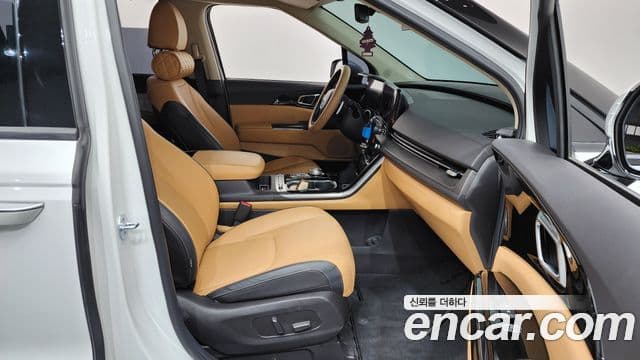 Kia Carnival 2021 — Фото 11/20
