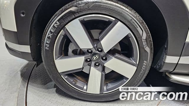 Hyundai Santa Fe 2024 — ფოტო 6/20