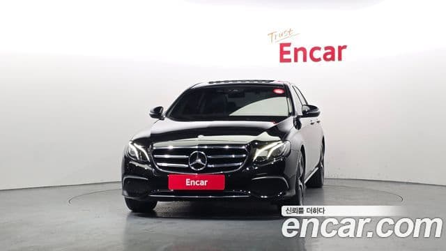 Mercedes-Benz E-Class 2019 — Фото 3/20