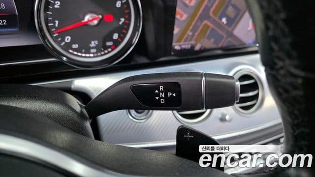 Mercedes-Benz E-Class 2019 — Фото 9/20