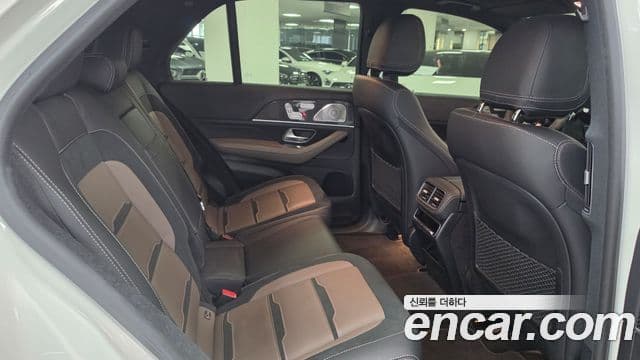 Mercedes-Benz GLE-Class 2023 — Şəkil 9/17