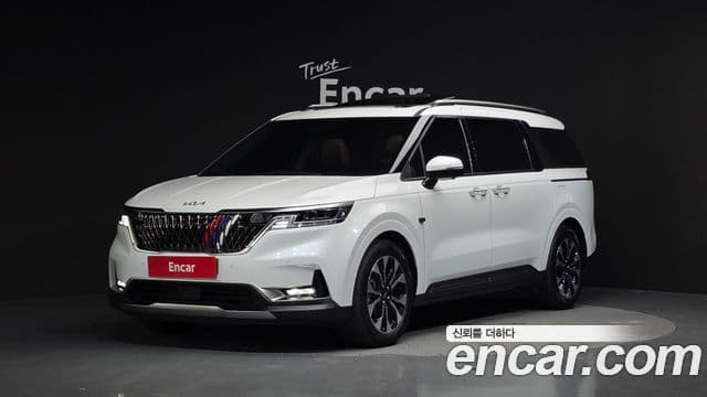 Kia Carnival 2023 — ფოტო 20/20