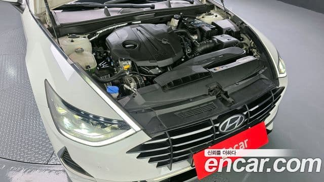 Hyundai Sonata Hybrid 2019 — Şəkil 19/20