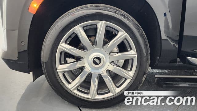 Cadillac Escalade 2022 — Photo 16/20