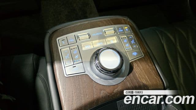 Genesis Electrified G80 2024 — ფოტო 18/20