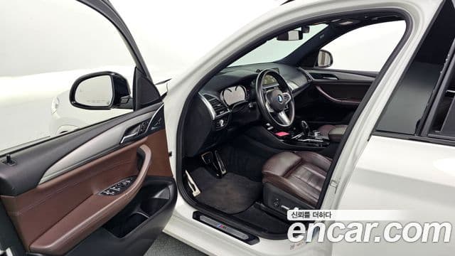 BMW X3 2018 — ფოტო 13/20
