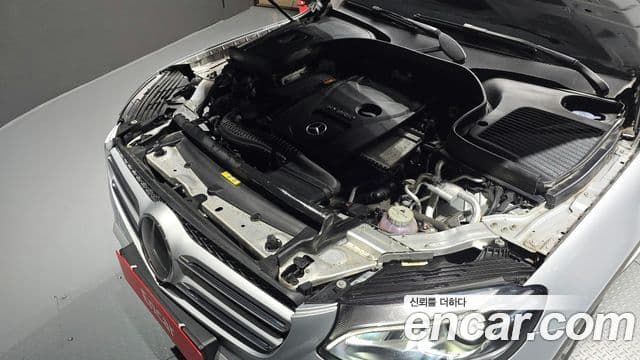 Mercedes-Benz GLC-Class 2018 — Şəkil 6/20