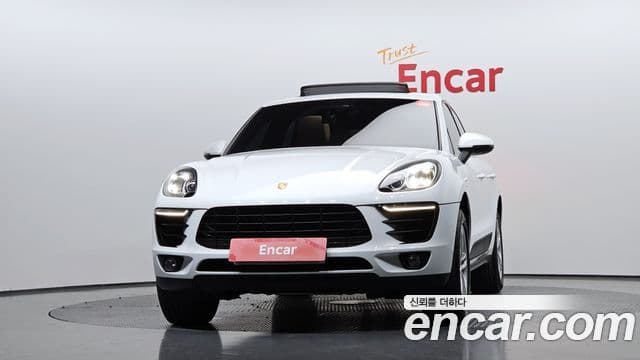 Porsche Macan 2018 — Photo 8/20