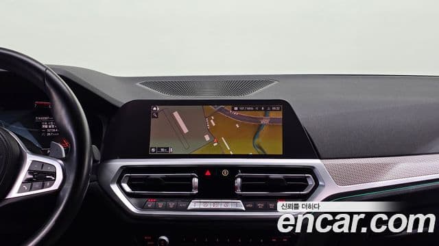 BMW 3 Series 2020 — Şəkil 18/20