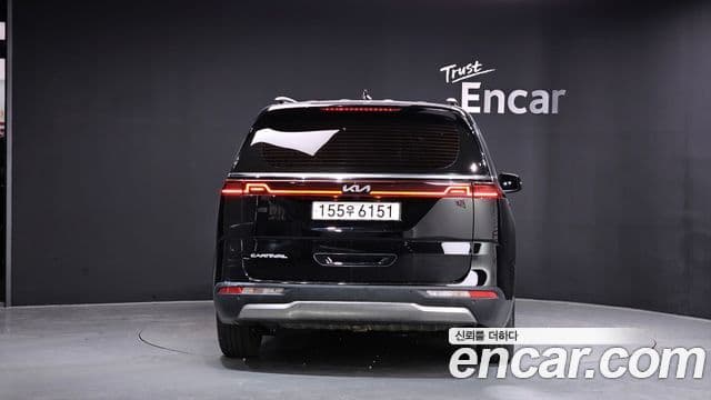 Kia Carnival 2021 — Фото 4/20