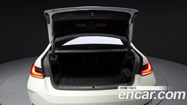 BMW 3 Series 2025 — Şəkil 16/20