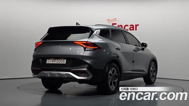 Kia Sportage 2022 — Фото 2/20