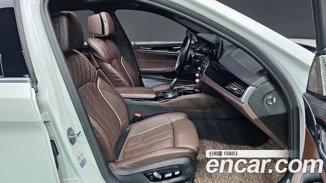BMW 5 Series 2022 — Photo 3/20