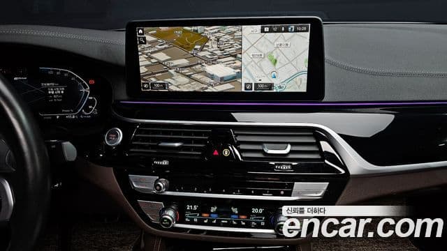 BMW 5 Series 2022 — Photo 13/20