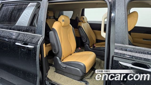 Kia Carnival 2021 — Фото 12/20