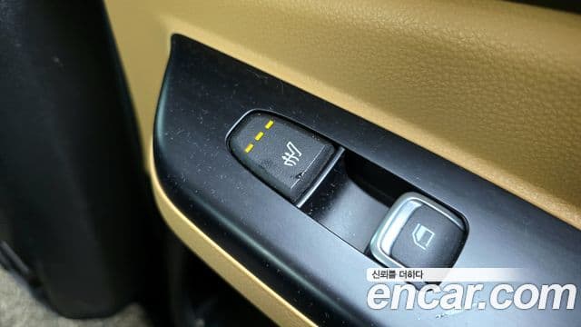 Kia Carnival 2021 — Фото 19/20