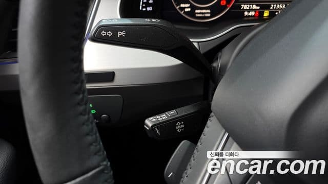 Audi Q7 2019 — Şəkil 16/20