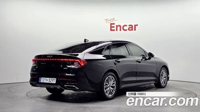 Kia K5 2023 — Şəkil 2/20