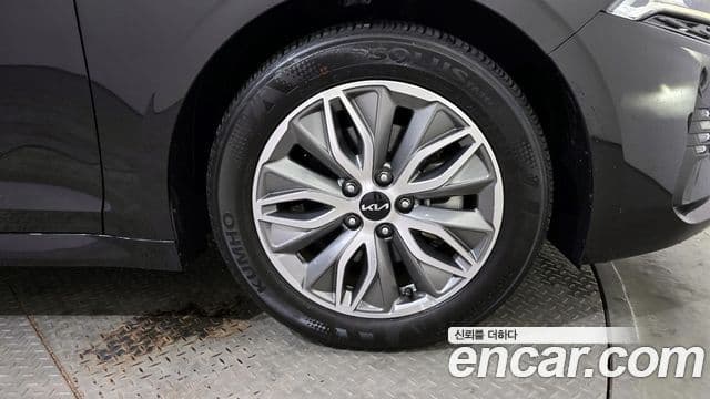 Kia K5 2023 — Şəkil 5/20