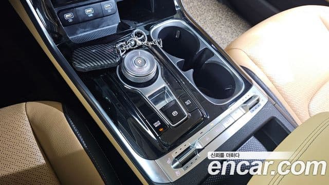 Kia Carnival 2021 — Фото 9/20