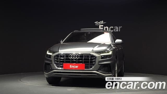 Audi Q7 2021 — ფოტო 3/20