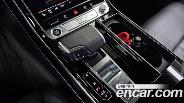Audi A8 2021 — ფოტო 9/20