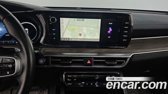 Kia K5 2023 — ფოტო 15/20