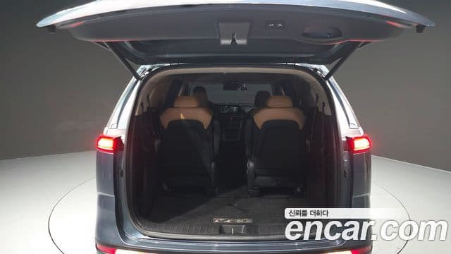 Kia Carnival 2021 — Şəkil 20/20