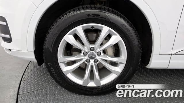 Audi Q7 2019 — Şəkil 4/20