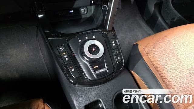 Kia Seltos 2022 — Şəkil 8/20
