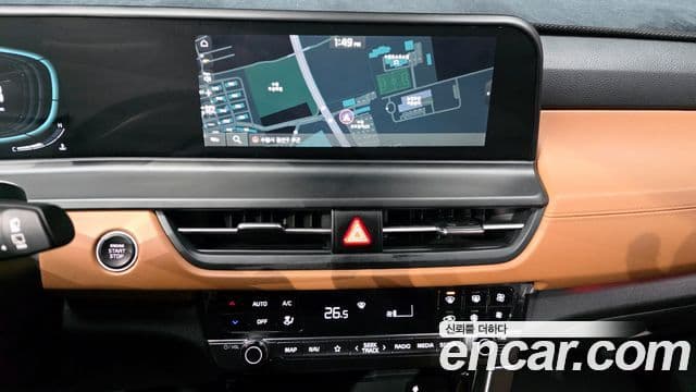 Kia Seltos 2022 — Şəkil 13/20