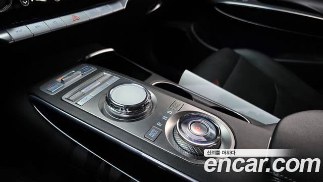 Genesis GV70 2021 — ფოტო 9/20