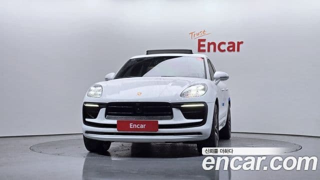 Porsche Macan 2022 — Şəkil 3/20