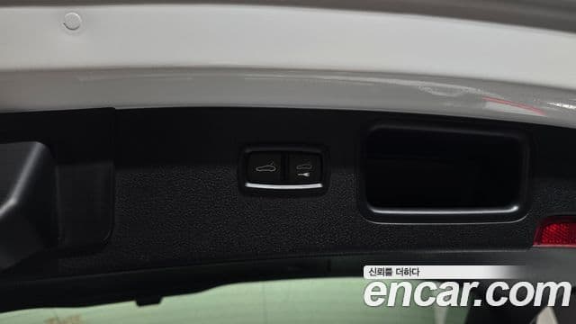 Porsche Macan 2022 — фото 20 из 20
