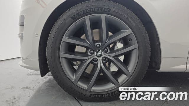 Land Rover Range Rover Sport 2025 — Şəkil 9/20