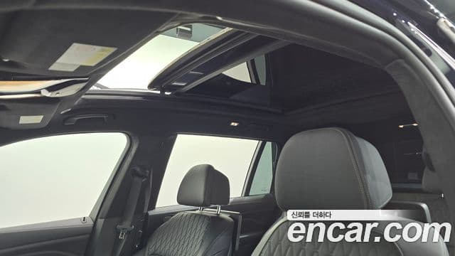BMW X7 2020 — Photo 18/20