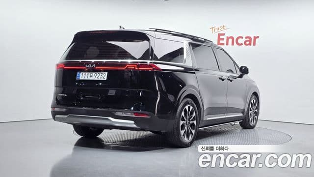 Kia Carnival 2022 — Фото 2/20