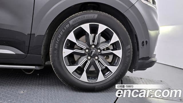 Kia Carnival 2022 — Фото 5/20