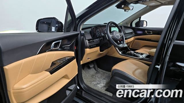Kia Carnival 2022 — Фото 11/20