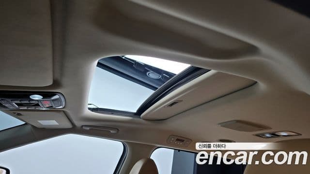 Kia Carnival 2022 — Фото 16/20
