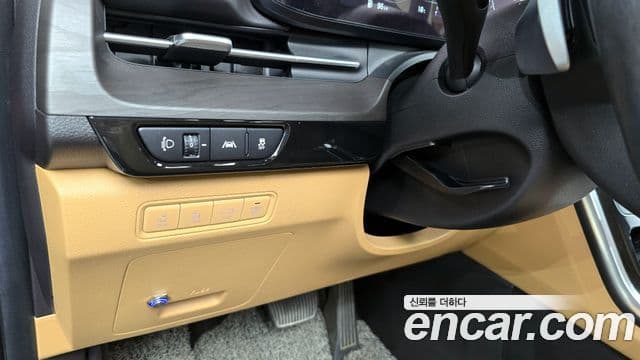 Kia Carnival 2022 — Фото 18/20