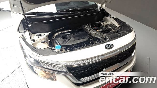Kia Seltos 2020 — ფოტო 9/20