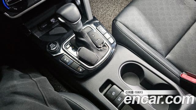 Kia Seltos 2020 — ფოტო 1/20