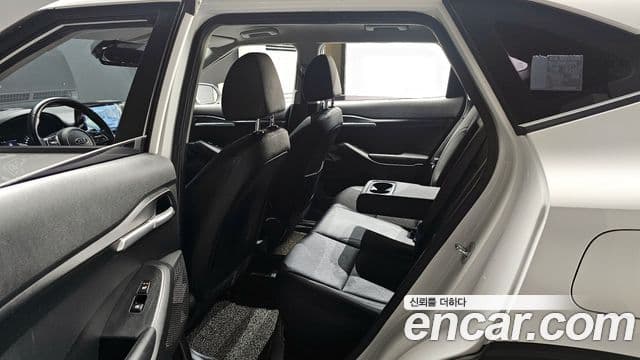 Kia Seltos 2020 — ფოტო 19/20